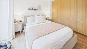 Photo 17- click for photo gallery